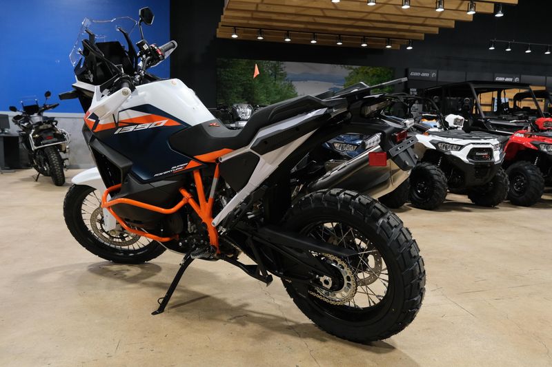 NEW 2026 KTM 1390 SUPER ADVENTURE R OT Image 4