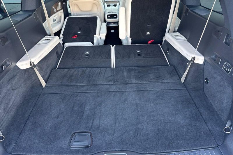 Used 2025 Mercedes-Benz GLS 450Image 18