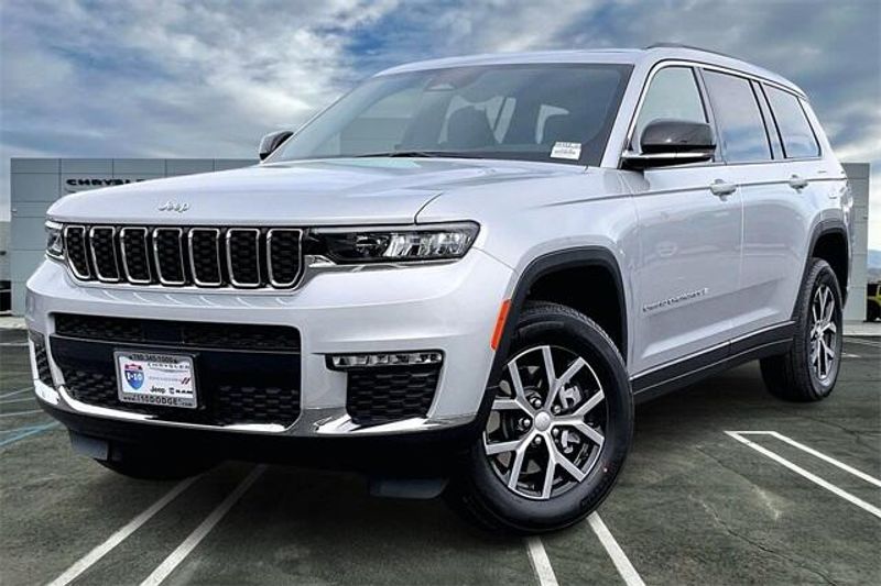 New 2025 Jeep Grand Cherokee L Limited 4x4Image 1