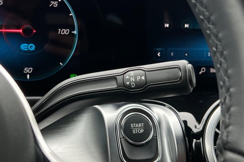 2023 Mercedes-Benz EQB 300Image 25