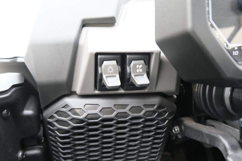 NEW 2026 POLARIS RZR PRO R ULTIMATE Image 20