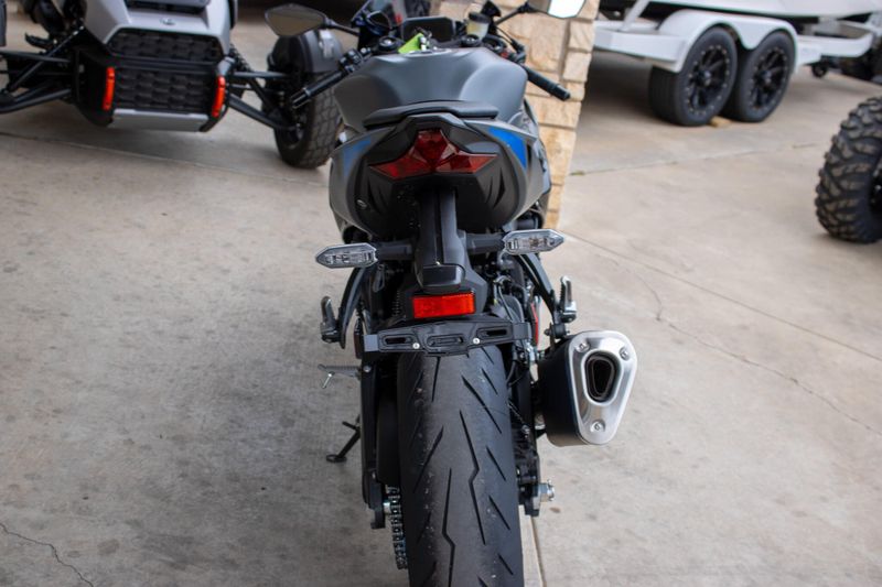 NEW 2026 KAWASAKI NINJA ZX6R ABS Image 5