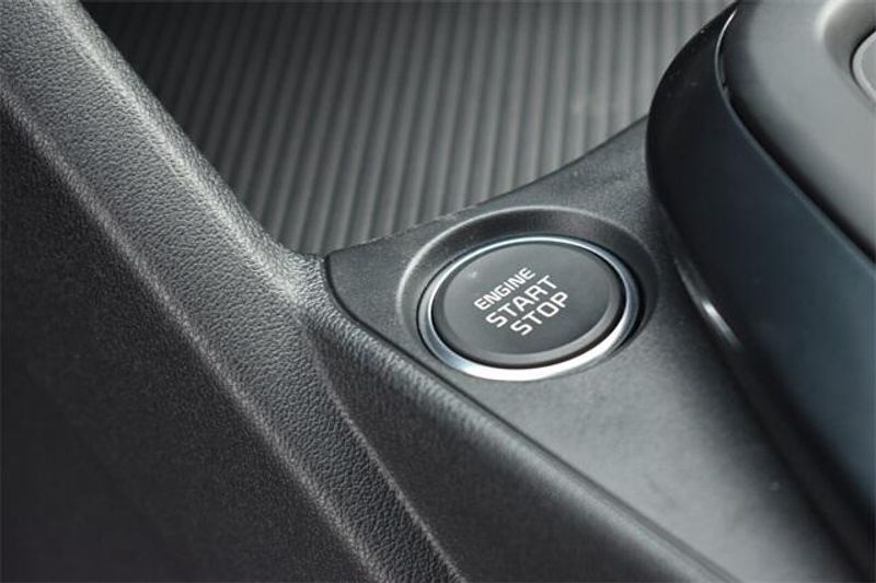 2025 Kia K4 LXSImage 21
