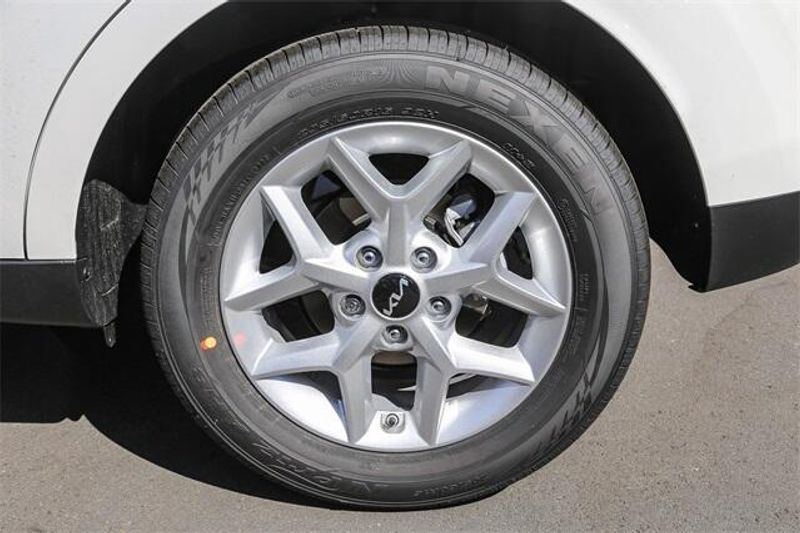 New 2025 Kia Soul SImage 26