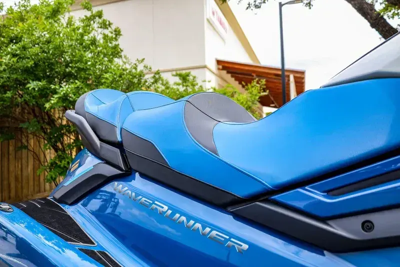 2025 Yamaha FX LIMITED SVHO DEEPWATER BLUE Image 4