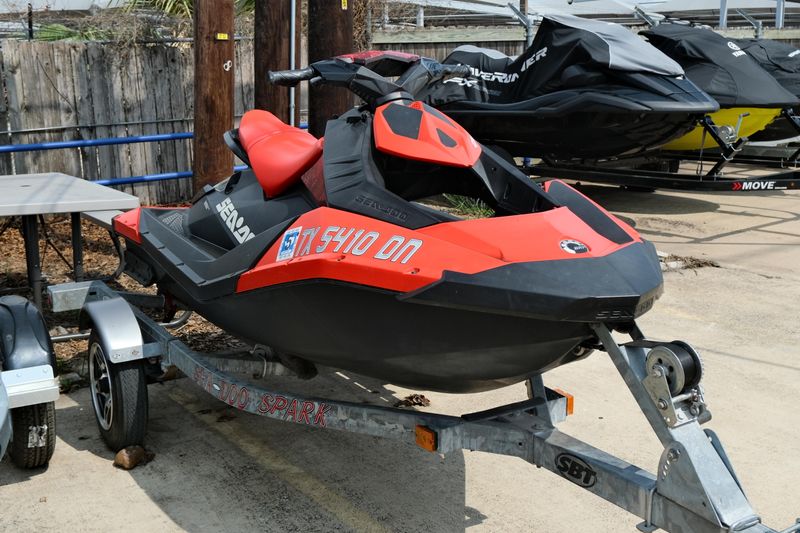 USED 2016 SEADOO PW SPARK 2UP 900HO CR 16 Image 1