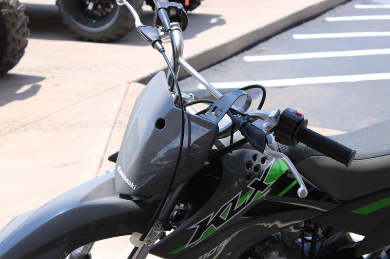 2025 Kawasaki KLX110R L BATTLE GRAY Image 17