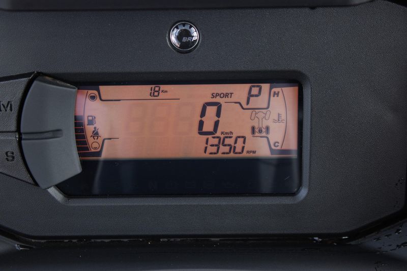 NEW 2026 CAN-AM DEFENDER MAX XT HD11 WITH 1025 INCH TOUCHSCREEN Image 27