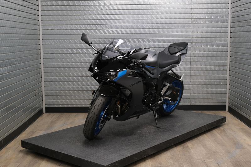 NEW 2026 KAWASAKI NINJA ZX6R ABS Image 7