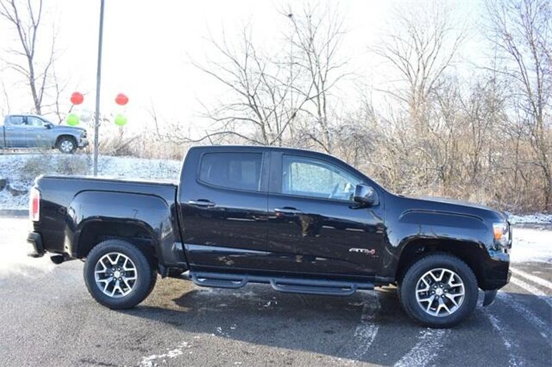 2021 GMC Canyon AT4 w/ClothImage 2