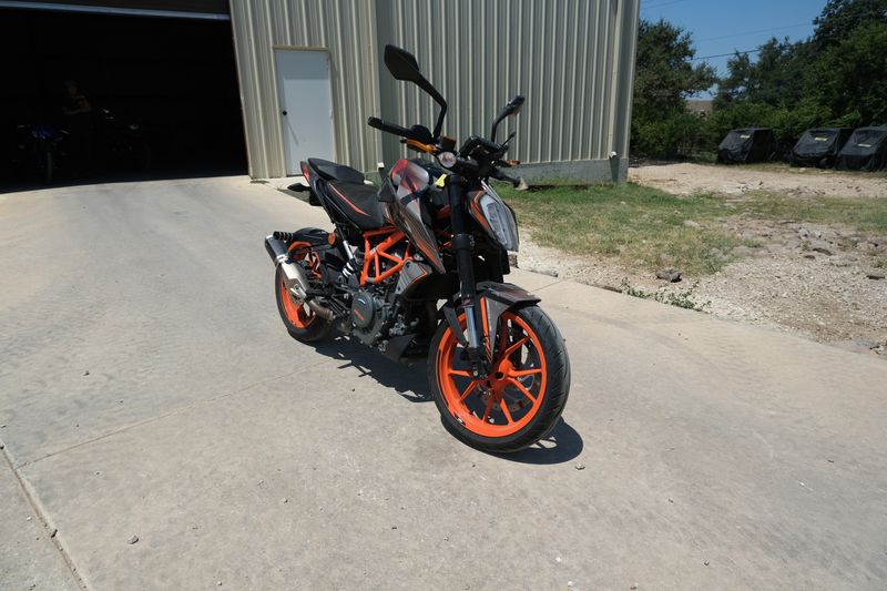 2021 KTM 390 DUKEImage 6