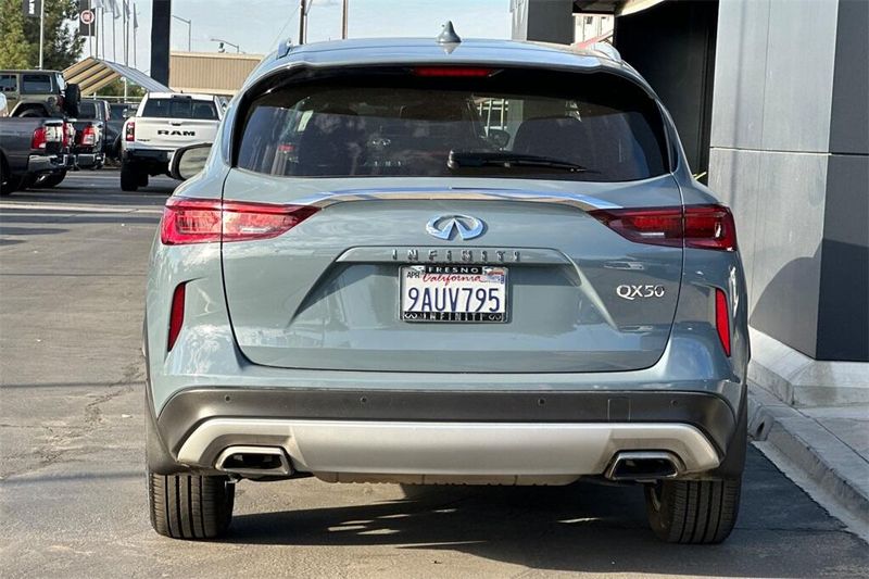 2022 Infiniti QX50 Luxe photo 5