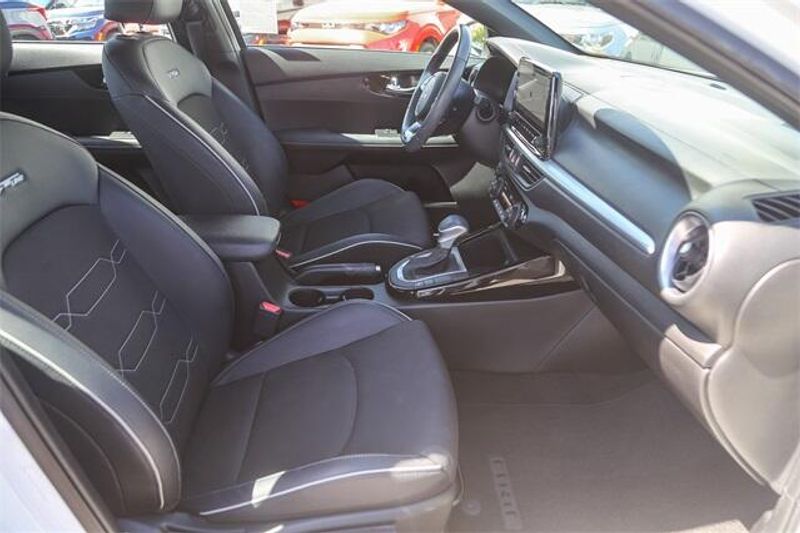 2023 Kia Forte GT-LineImage 18
