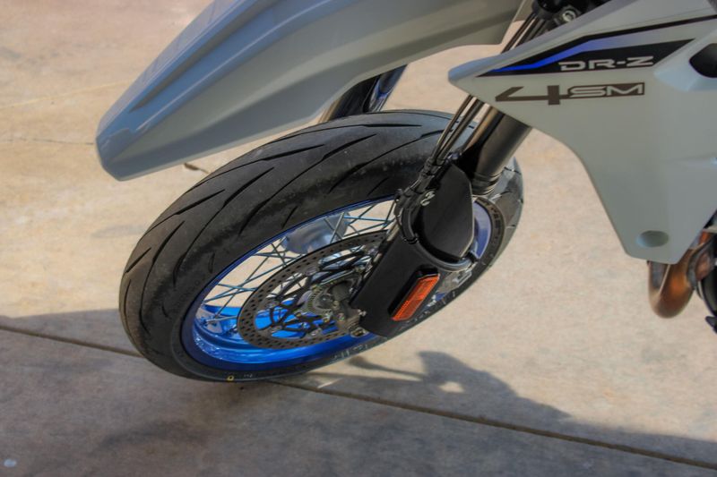 NEW 2025 SUZUKI DRZ4SM Image 17