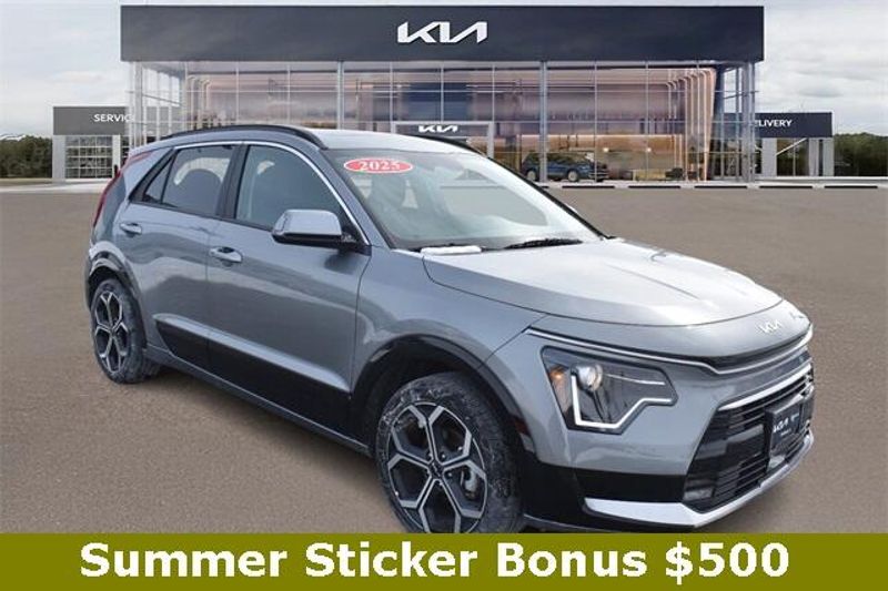 2025 Kia Niro EX TouringImage 1