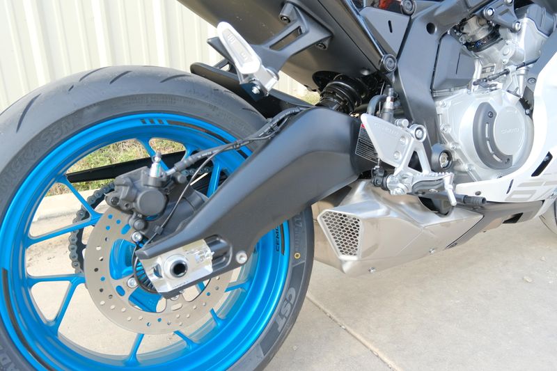 NEW 2026 CFMOTO 675SS Image 14