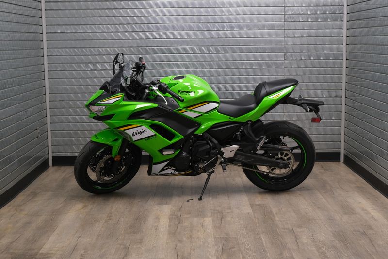 USED 2025 KAWASAKI NINJA 650 ABS Image 6