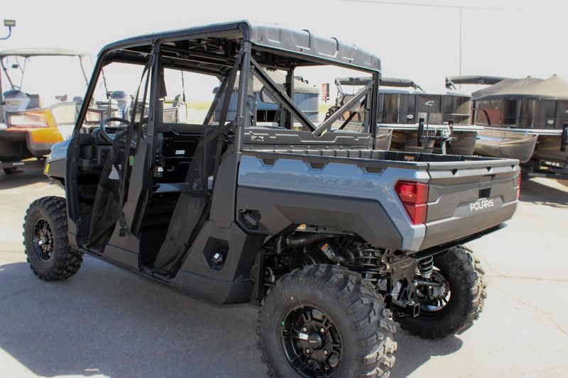 2025 Polaris RANGER CREW XP 1000 PREMIUM STEALTH GRAY Image 7