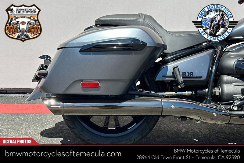2024 BMW R 18 ROCTANE   in a MINERAL GREY MET MATTE exterior color. BMW Motorcycles of Temecula – Southern California (951) 506-6903 bmwmotorcyclesoftemecula.com 