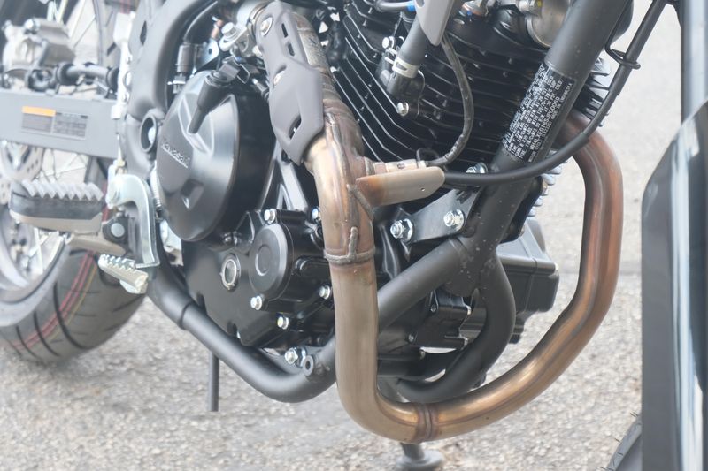 2025 Kawasaki KLX230SM ABS BATTLE GRAY Image 23