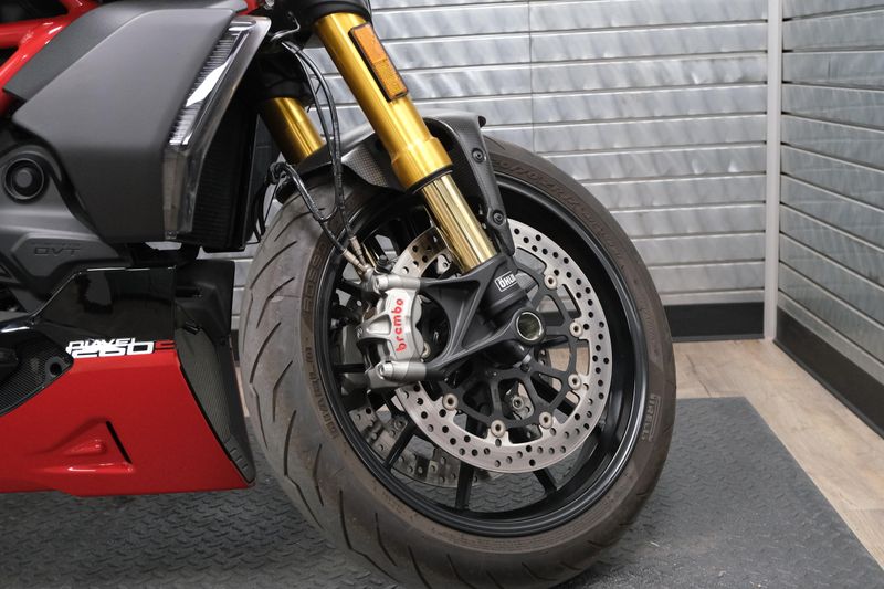 USED 2021 DUCATI DIAVEL1260 Image 13