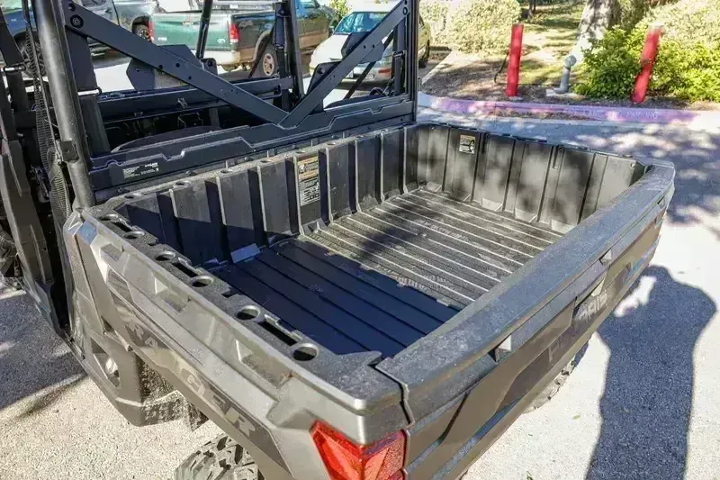 NEW 2026 POLARIS RANGER CREW 1000 PREMIUM Image 11