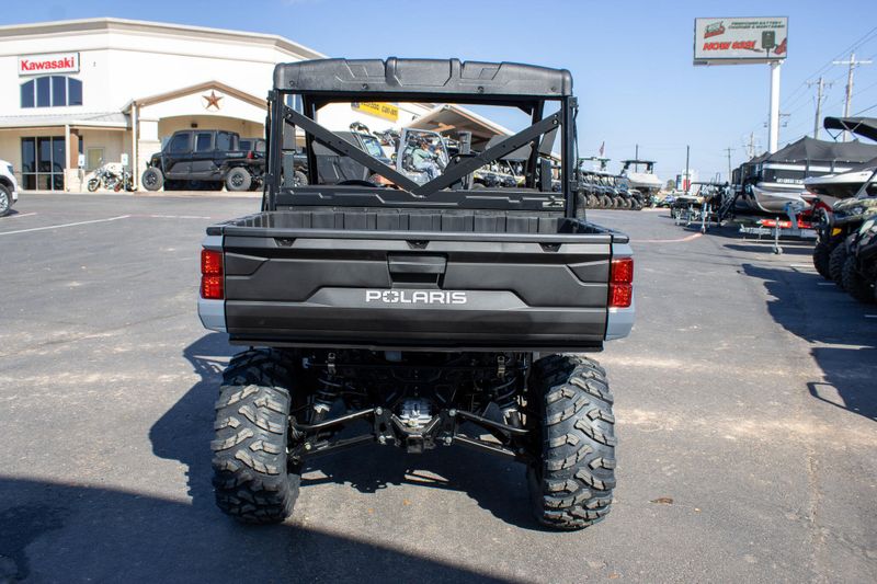 NEW 2026 POLARIS RANGER XP 1000 PREMIUM Image 2