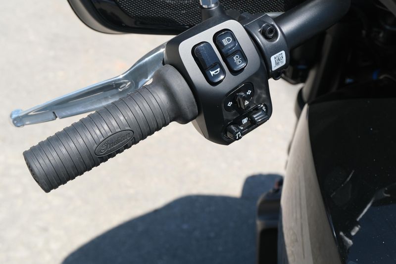 NEW 2025 INDIAN MOTORCYCLE CHIEFTAIN POWERPLUS Image 17