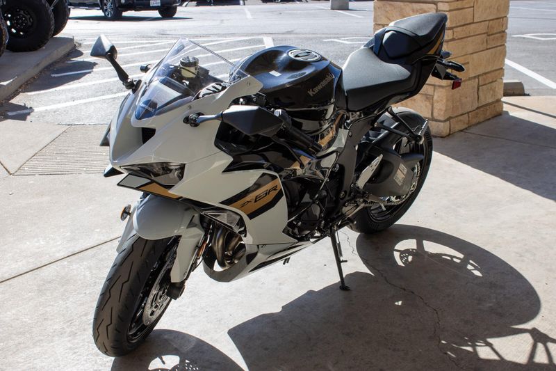 NEW 2026 KAWASAKI NINJA ZX6R ABS Image 4