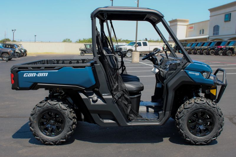 New 2025 Can-Am DEFENDER XT HD9 DUSTY NAVY Image 4