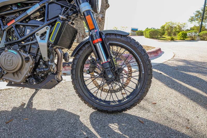 USED 2020 HUSQVARNA VITPILEN 401 Image 21
