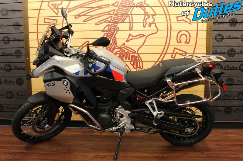 2024 BMW F900GS Adventure Image 5