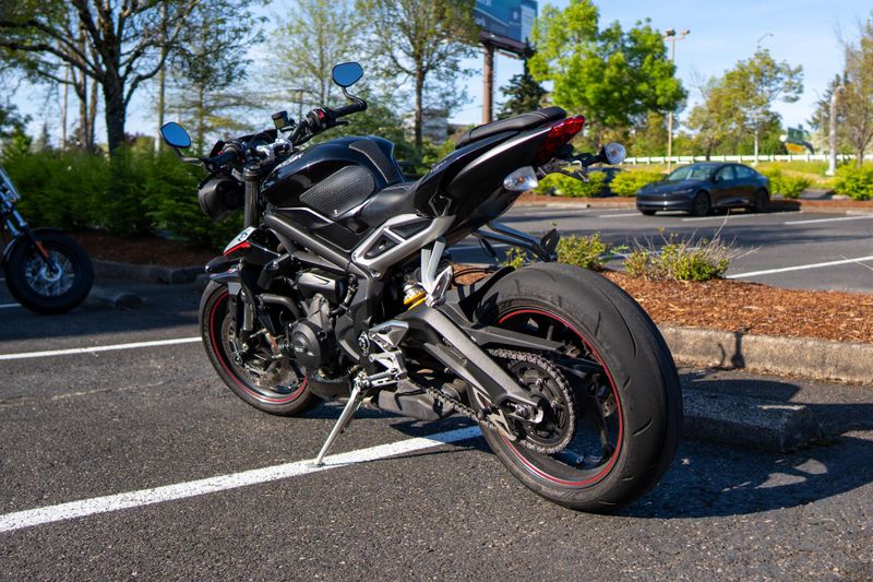 2018 Triumph Street Triple RS 