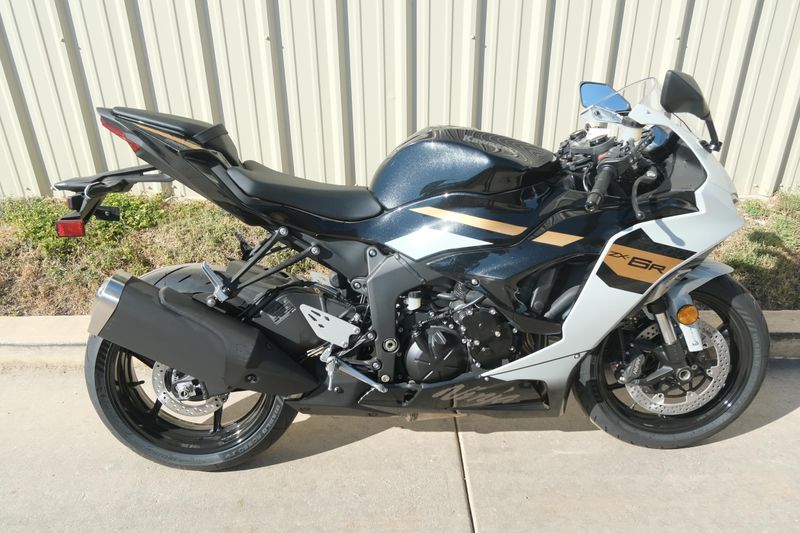 NEW 2026 KAWASAKI NINJA ZX6R ABS Image 2