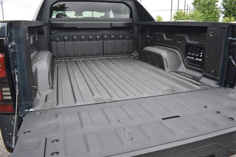 New 2026 Chevrolet Silverado EV LTImage 20
