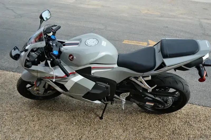 NEW 2026 HONDA CBR600RRT Image 3