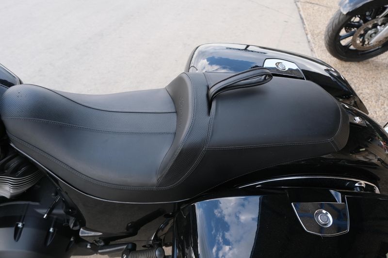 USED 2022 INDIAN MOTORCYCLE CHIEFTAIN Image 17
