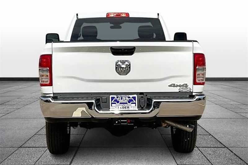 2024 RAM 2500 Tradesman Regular Cab 4x4 8