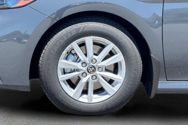 New 2026 Toyota Camry LEImage 31