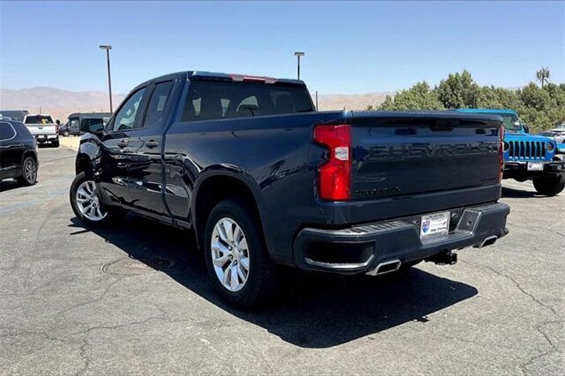 2021 Chevrolet Silverado 1500 CustomImage 5