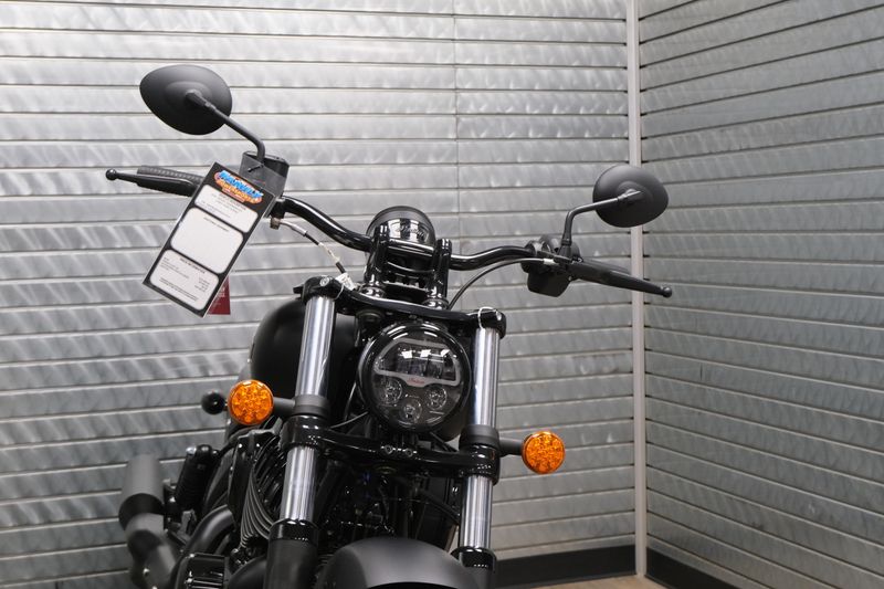 NEW 2025 INDIAN MOTORCYCLE CHIEF DARK HORSE  Family PowerSports (877) 886-1997 familypowersports.com 