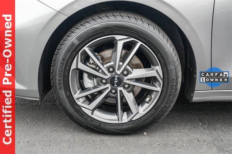 Used 2023 Kia Forte LXSImage 11