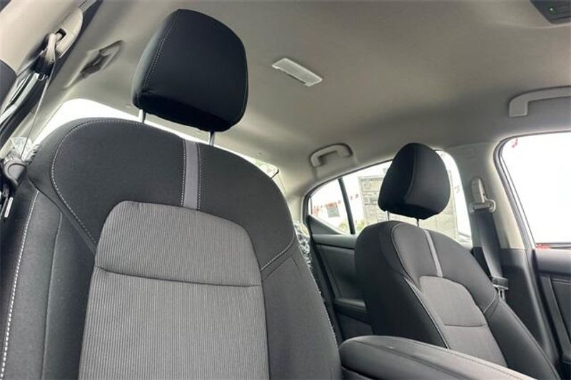 New 2025 Nissan Sentra SVImage 13