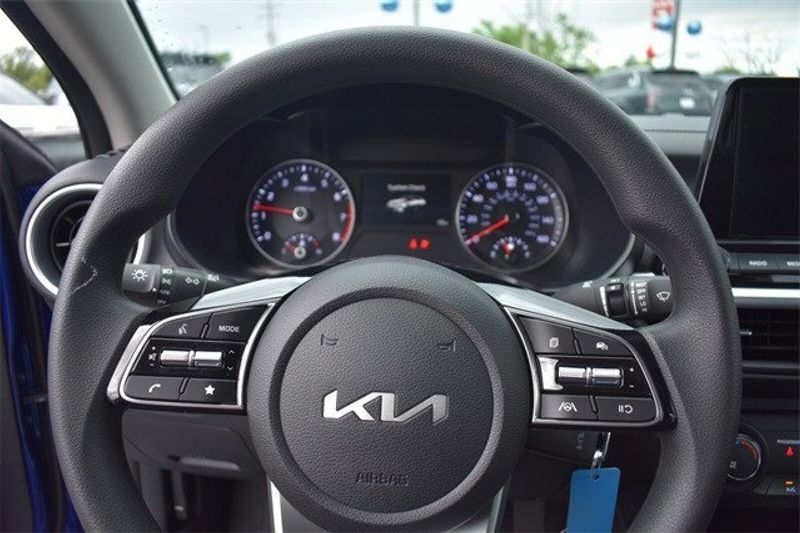 2024 Kia Forte LXSImage 22