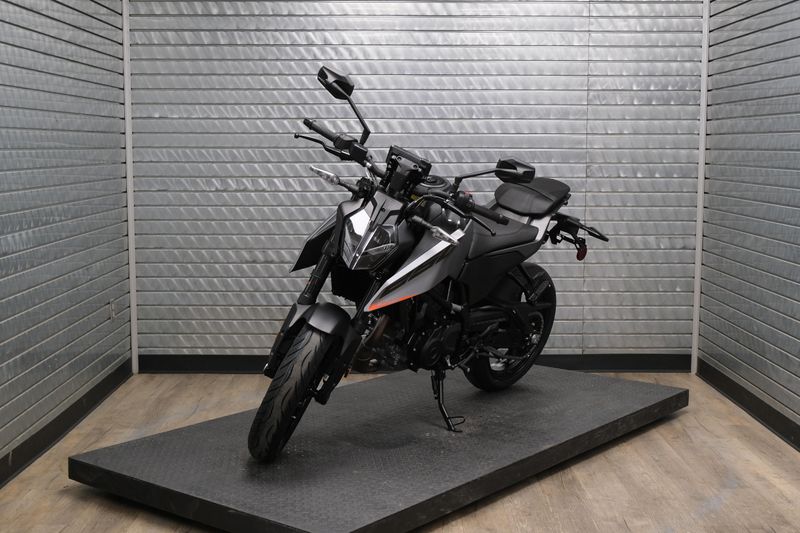 NEW 2026 KTM 250 DUKE Image 7