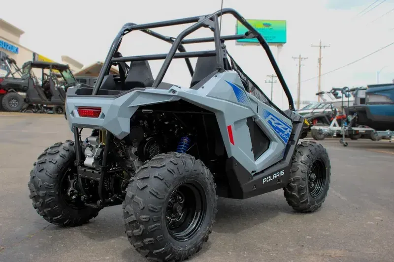 2025 Polaris PHOENIX 200 STORM GRAY Image 5