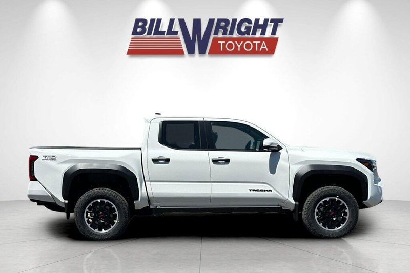 New 2026 Toyota Tacoma TRD Off-RoadImage 2