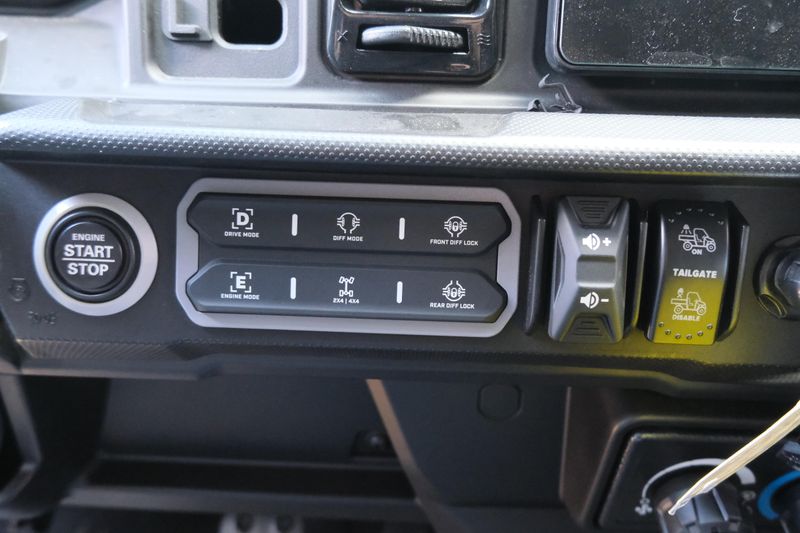 NEW 2026 CAN-AM DEFENDER MAX LIMITED CAB HD11 Image 18