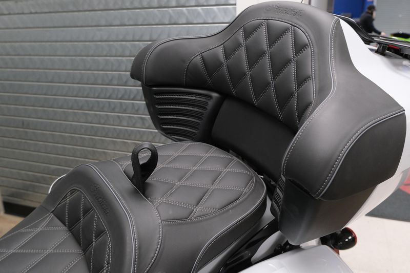 NEW 2025 INDIAN MOTORCYCLE PURSUIT DARK HORSE Image 18