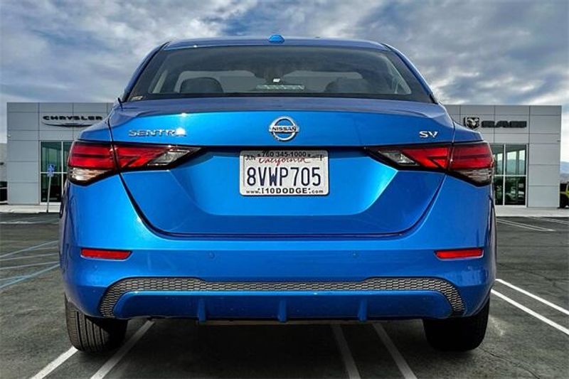 2021 Nissan Sentra SVImage 3